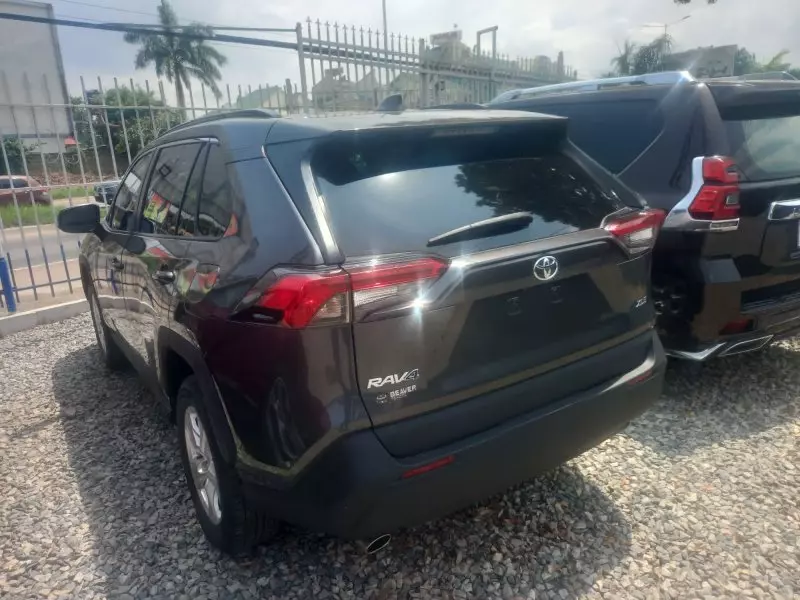 Toyota RAV 4 - 2021