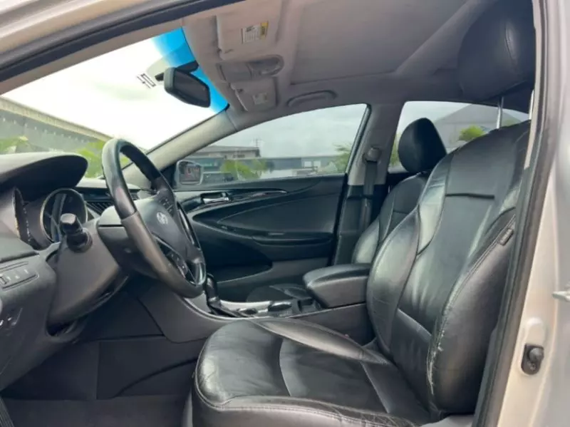 Hyundai Sonata   - 2015