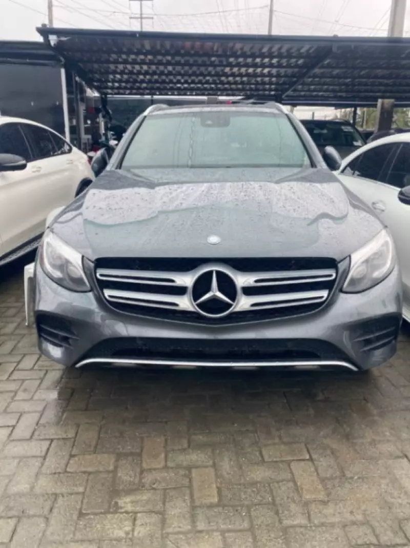 Mercedes-Benz GLC 300   - 2016
