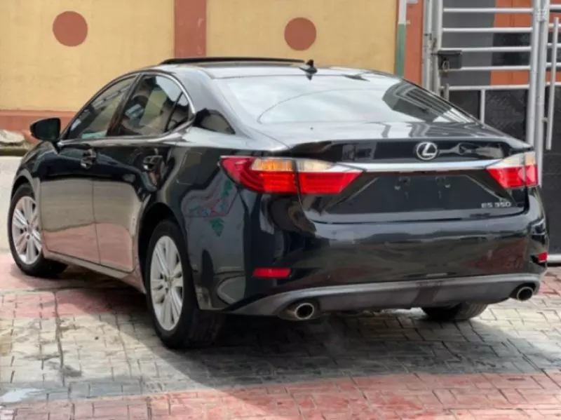 Lexus ES   - 2013