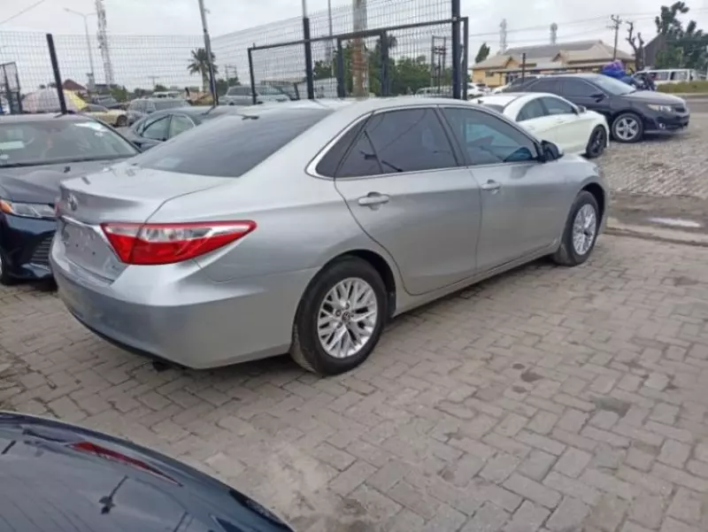 TOYOTA Camry   - 2016