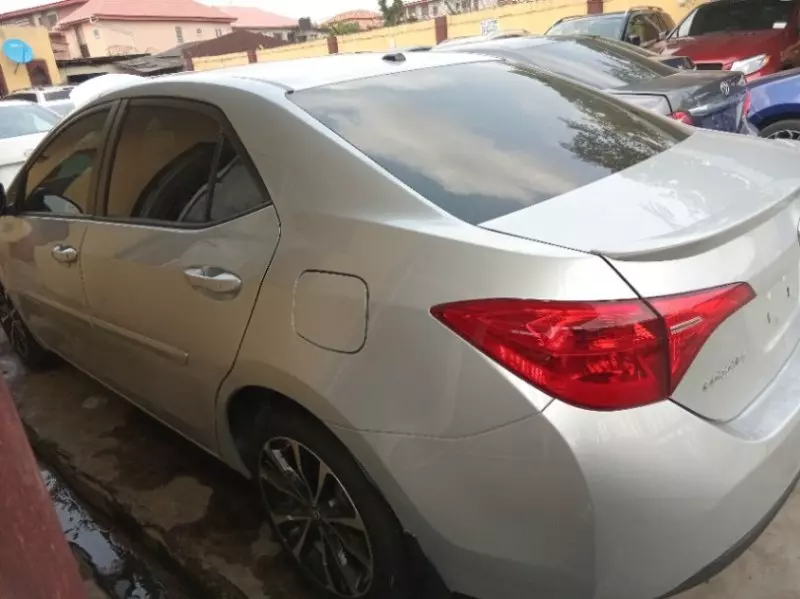 Toyota Corolla   - 2020