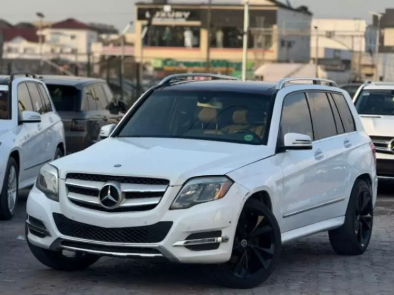 Mercedes-Benz GLK 350   - 2014