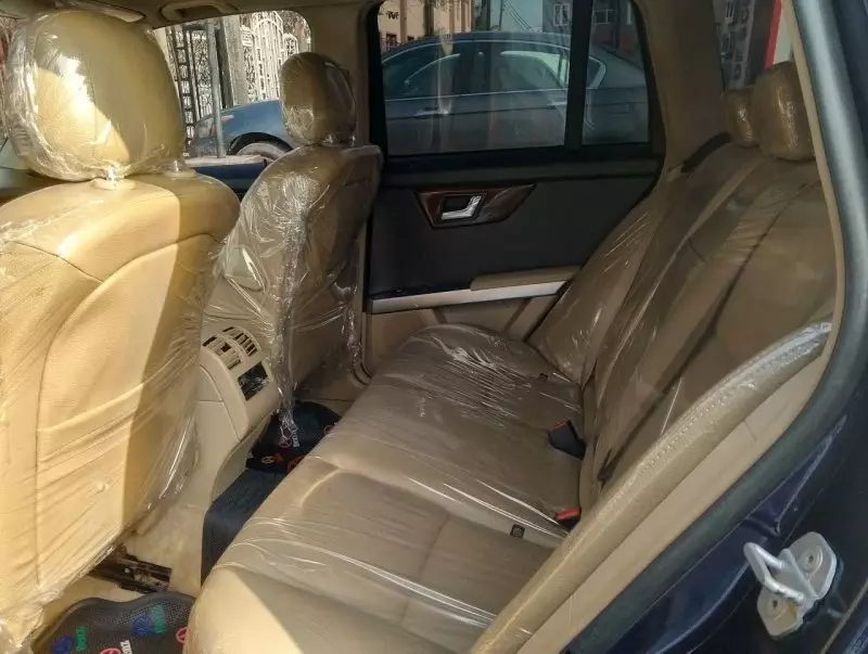 Mercedes-Benz GLK 350   - 2010