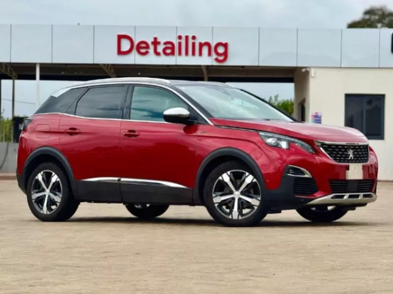 Peugeot 3008   - 2018