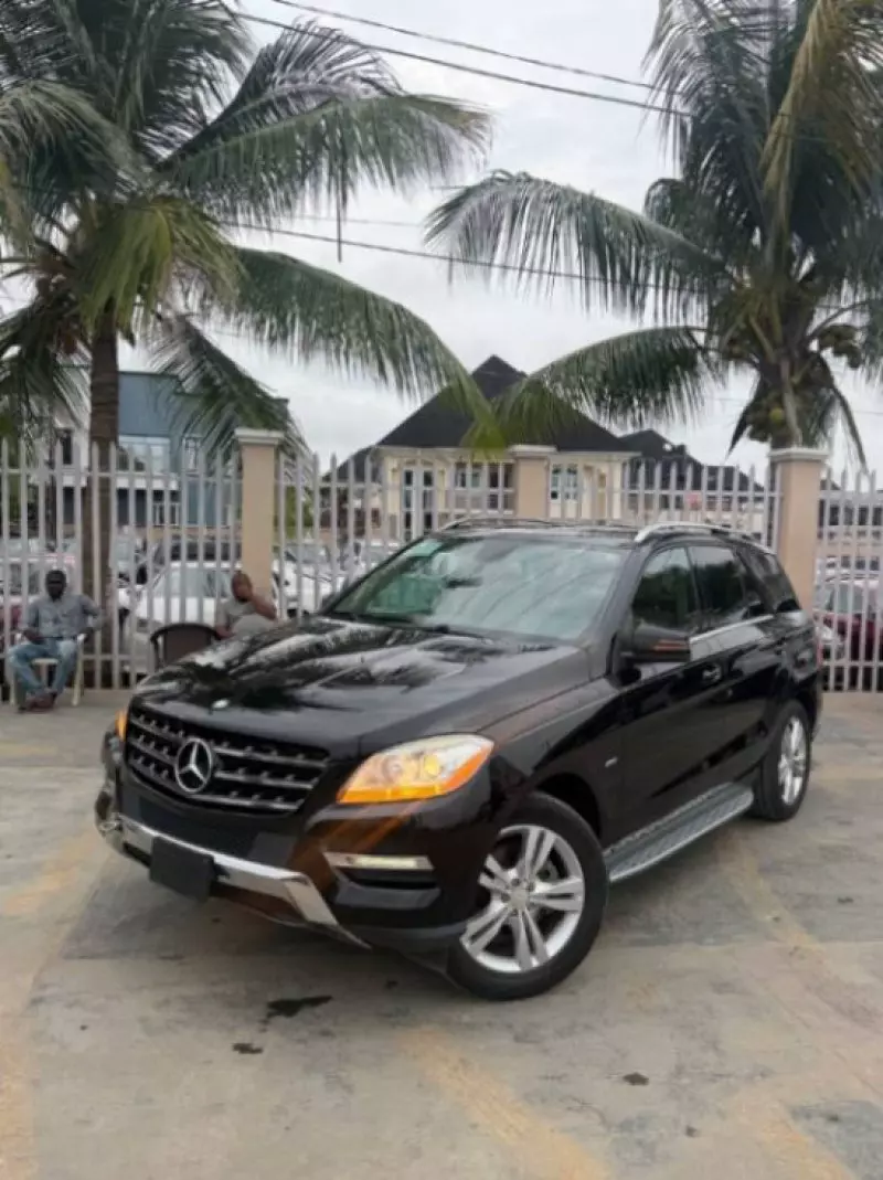 Mercedes-Benz ML 350   - 2012