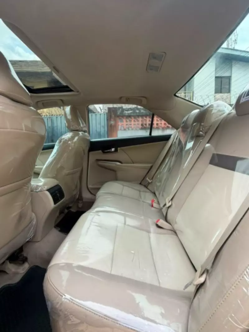 TOYOTA Camry   - 2012