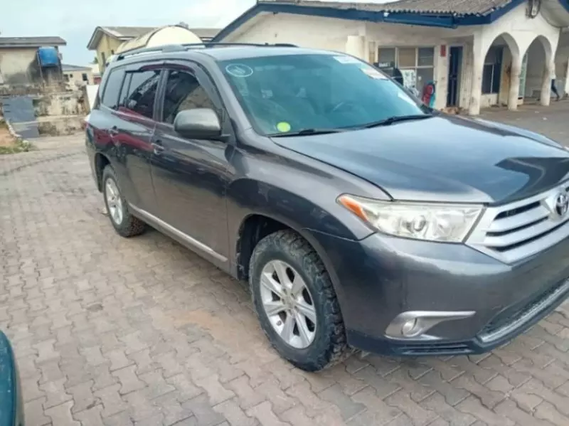 Toyota Highlander - 2012