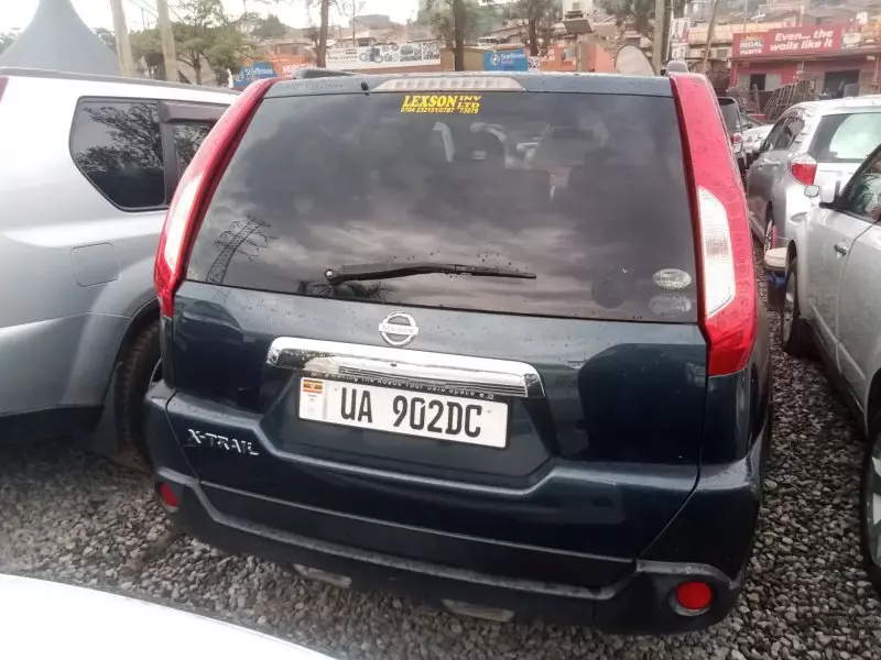 Nissan X-Trail   - 2011