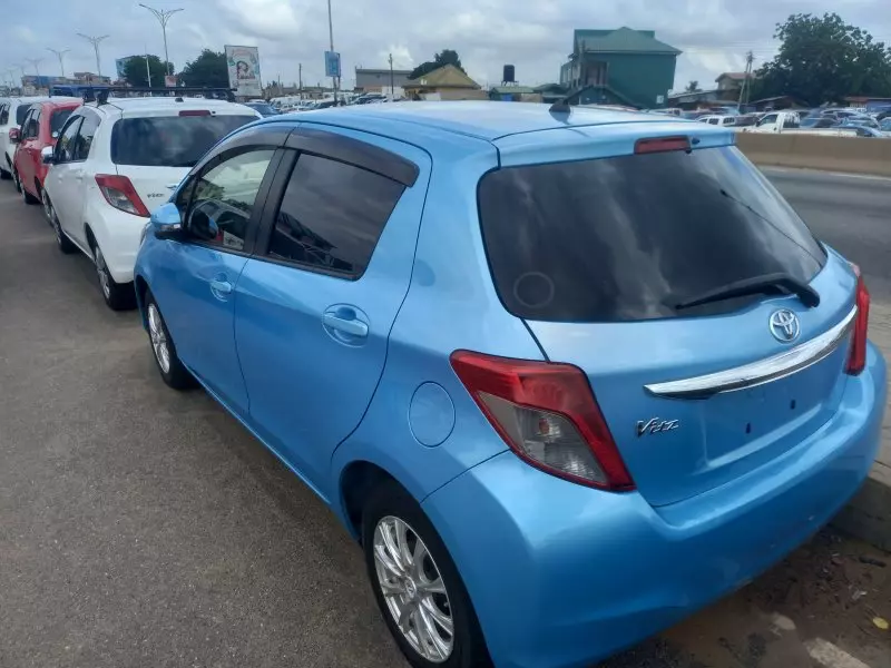 Toyota Vitz   - 2014