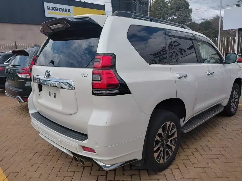 TOYOTA Landcruiser Prado   - 2022