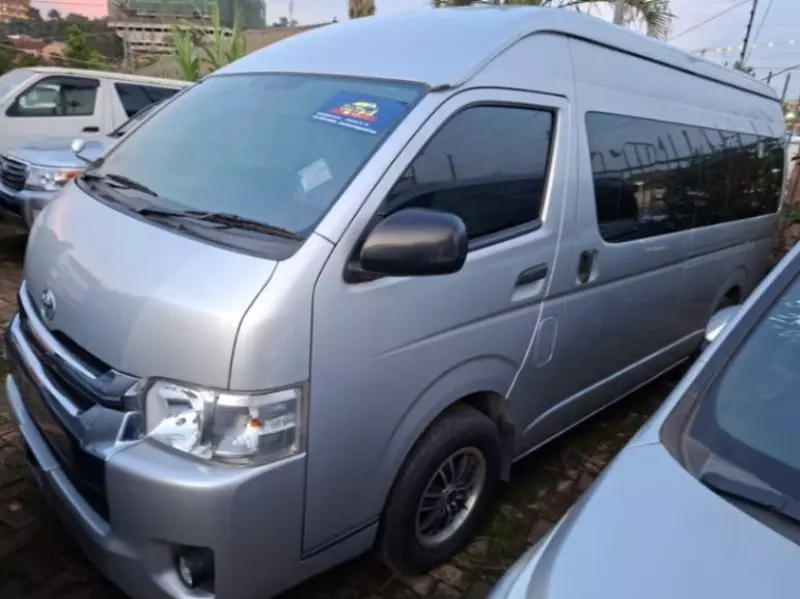 Toyota Hiace   - 2018