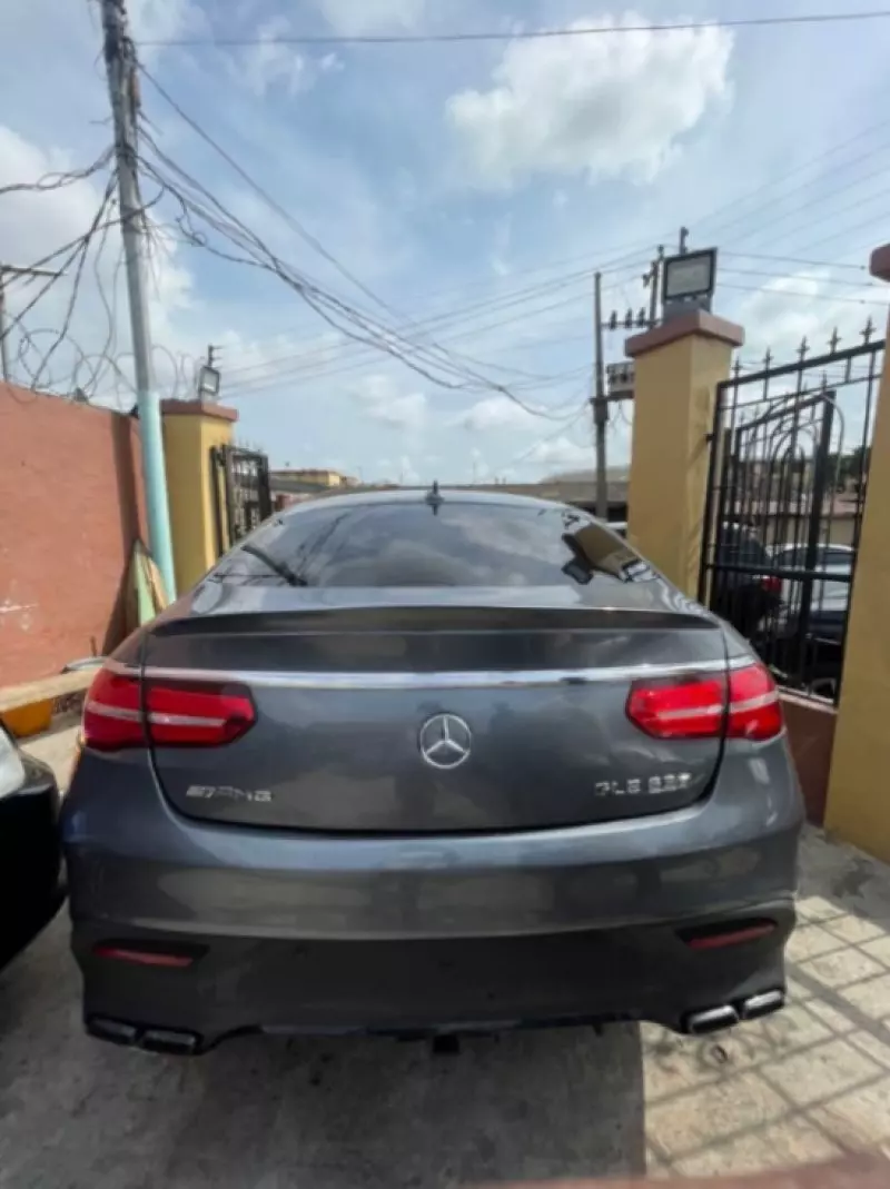 Mercedes-Benz GLE-Class   - 2017