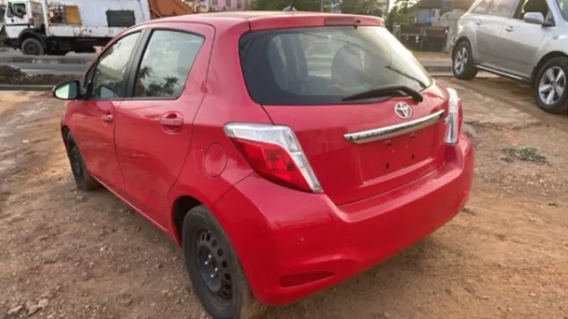Toyota Yaris   - 2012