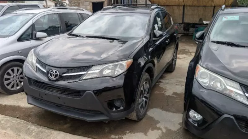 Toyota RAV 4   - 2014