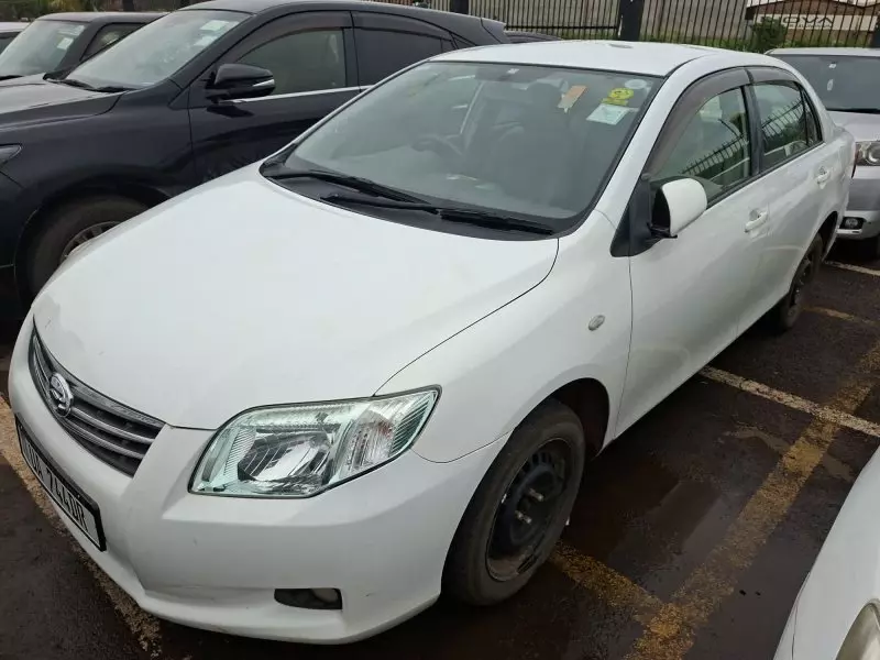 Toyota Axio - 2012