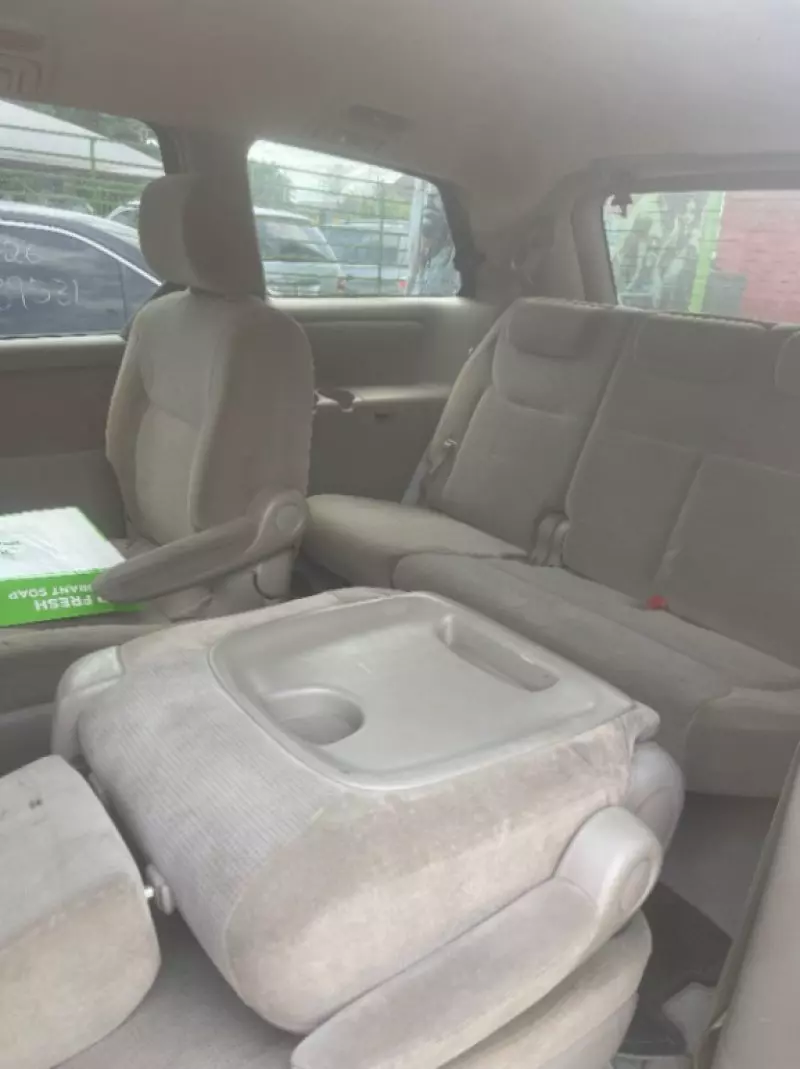Toyota Sienna   - 2004