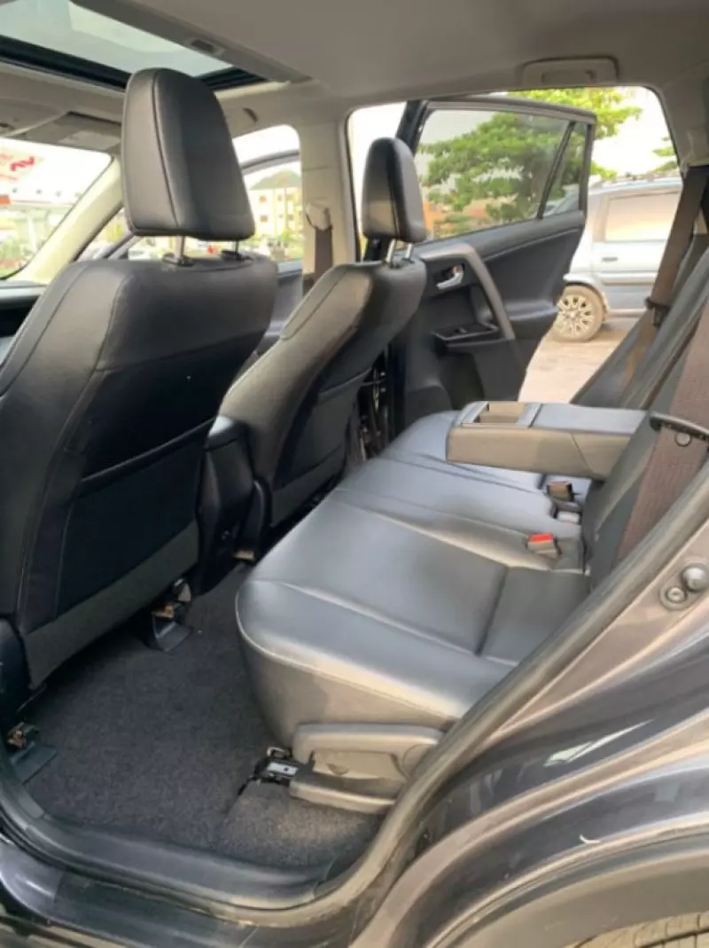Toyota RAV4   - 2016