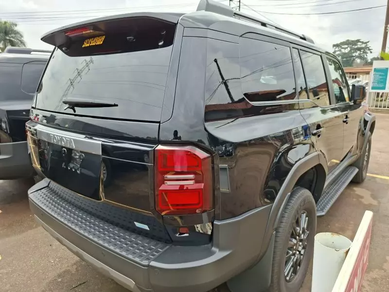 Toyota Prado   - 2024