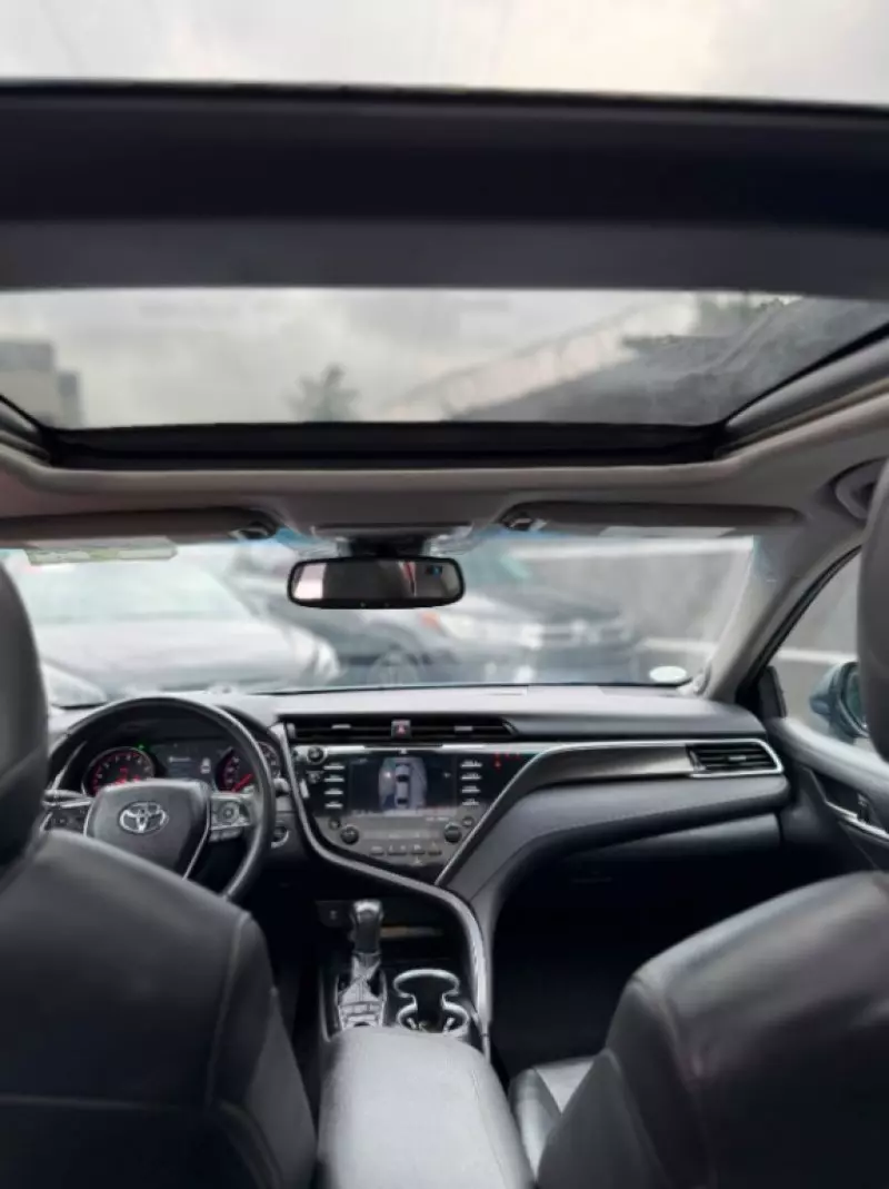 TOYOTA Camry   - 2018