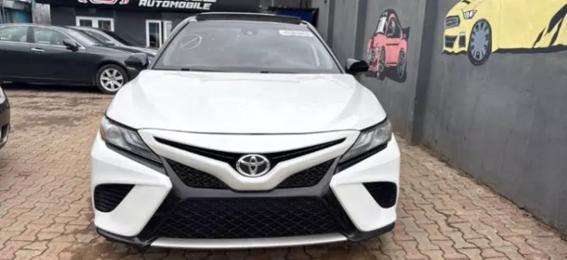 Toyota Camry   - 2019