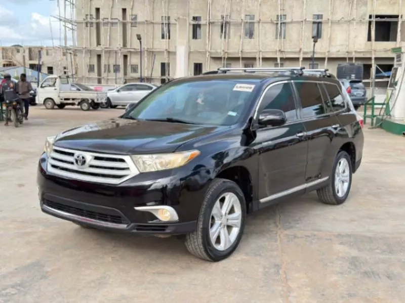 Toyota Highlander - 2011