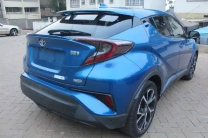 Toyota CH-R   - 2017