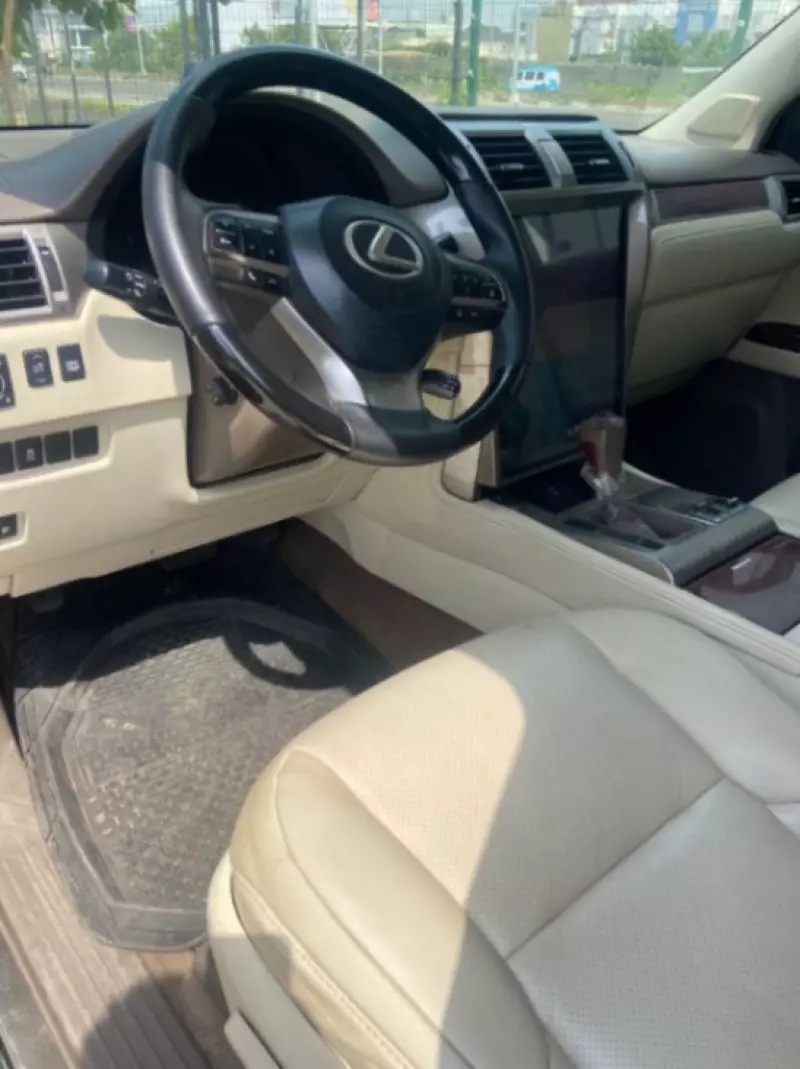 Lexus GX 470   - 2010