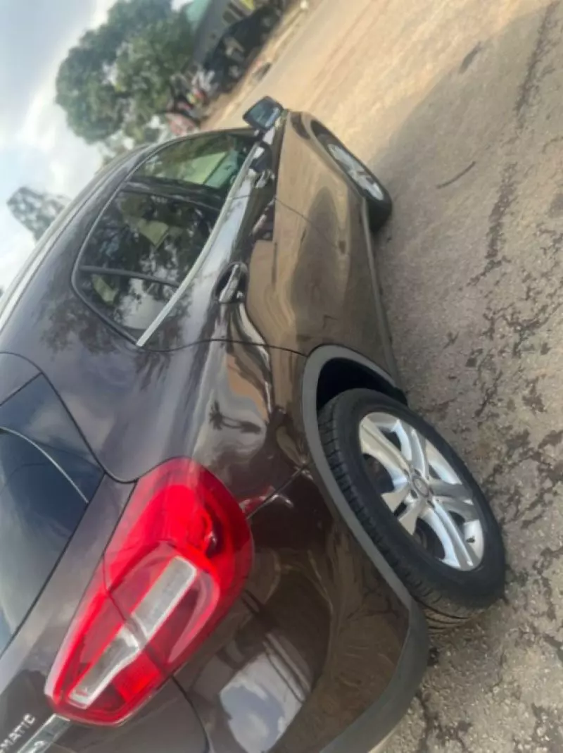 Mercedes-Benz GLA-Class   - 2015