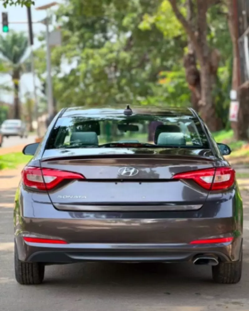 Hyundai Sonata - 2015