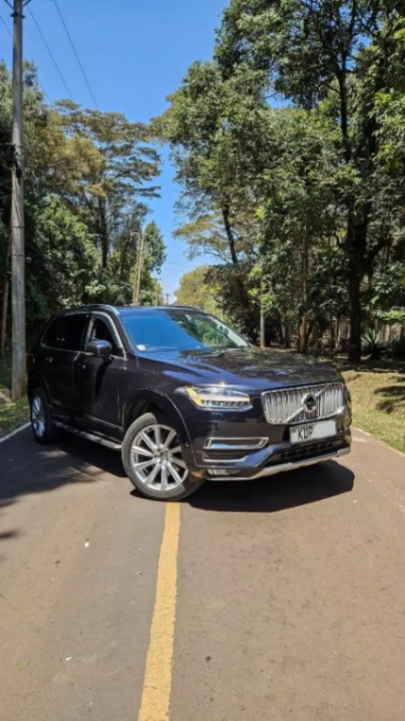 Volvo XC90   - 2018