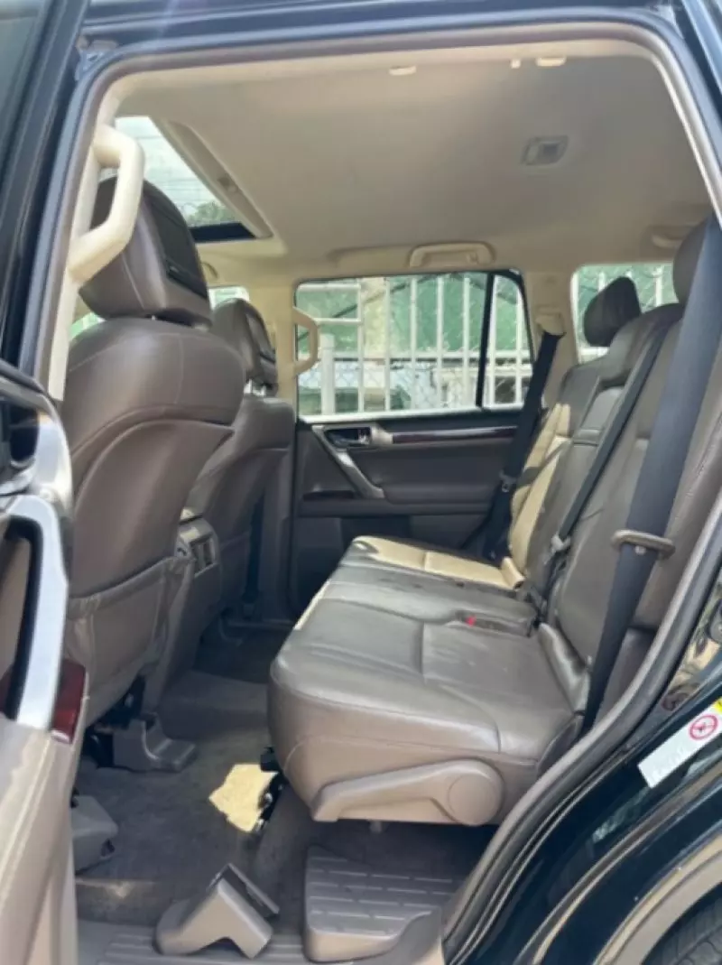 Lexus GX 460   - 2011