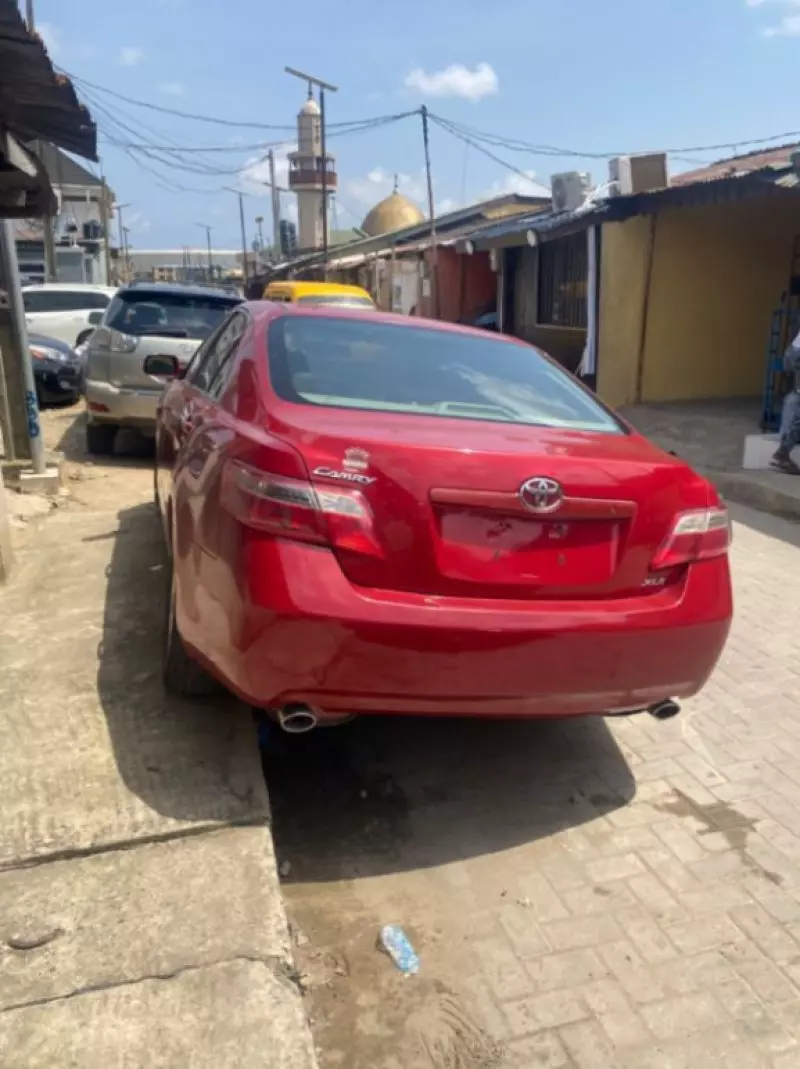 Toyota Camry   - 2007