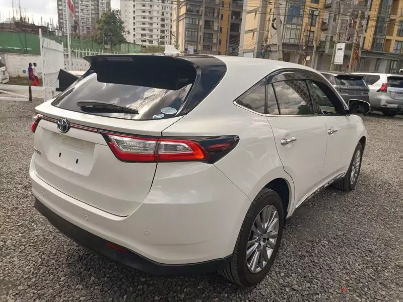 TOYOTA Harrier   - 2019