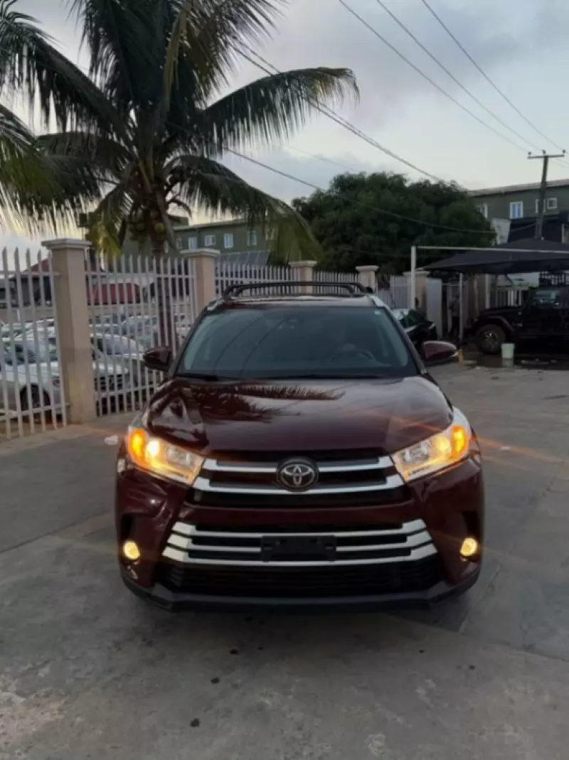 TOYOTA Highlander   - 2018