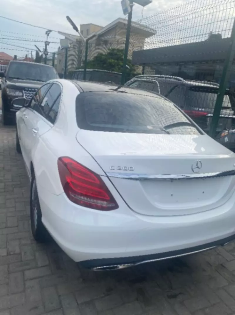 Mercedes-Benz C-Class   - 2015