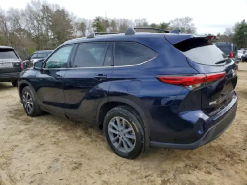 Toyota Highlander   - 2020