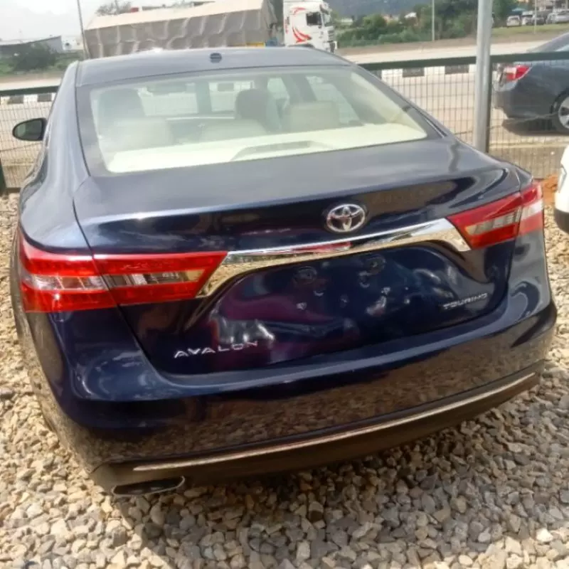 TOYOTA Avalon   - 2017