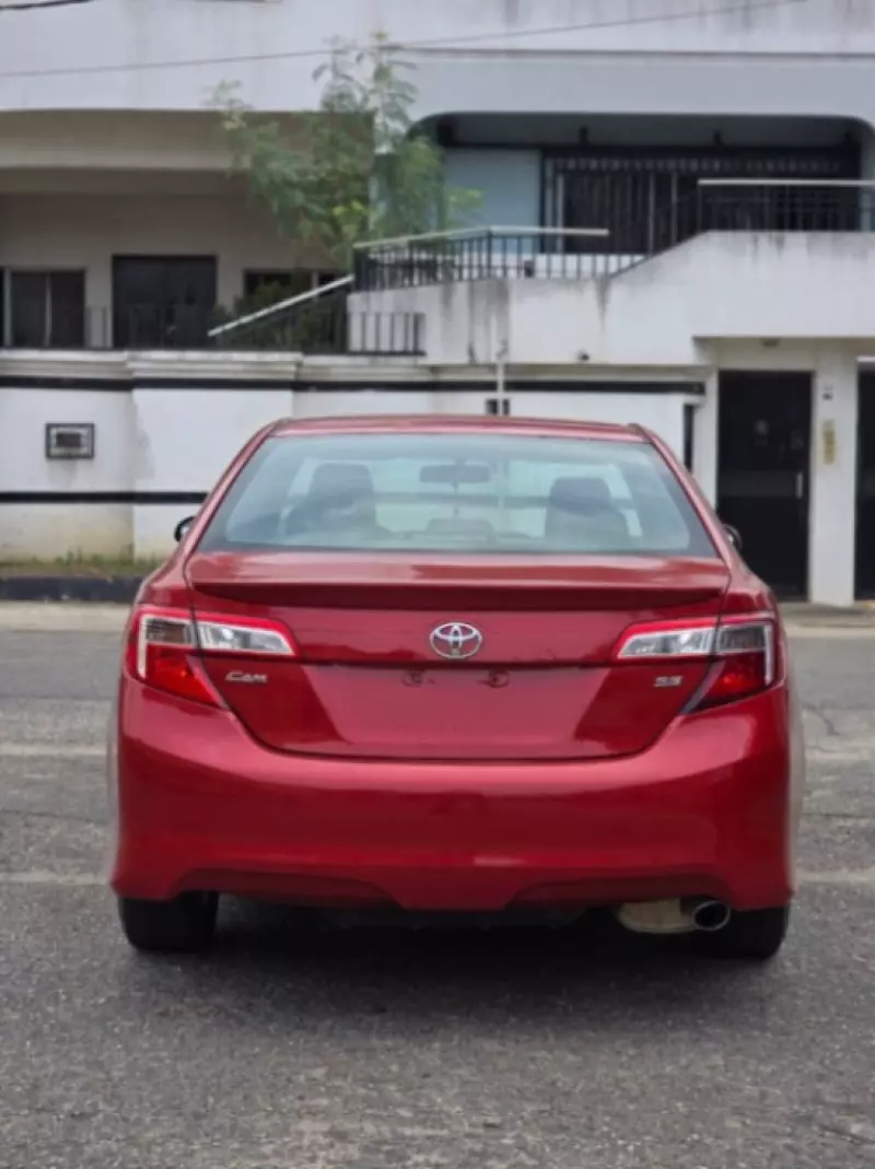 TOYOTA Camry   - 2012