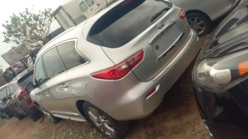 Infiniti FX   - 2013