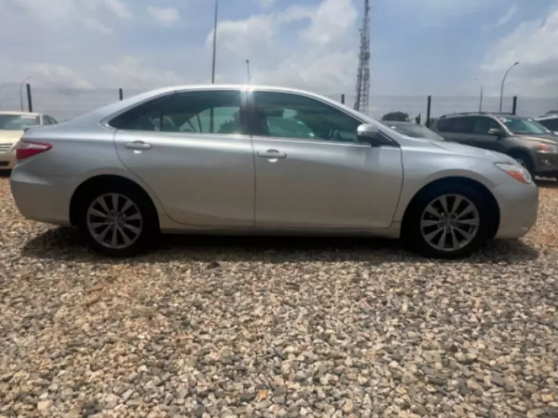 TOYOTA Camry   - 2016
