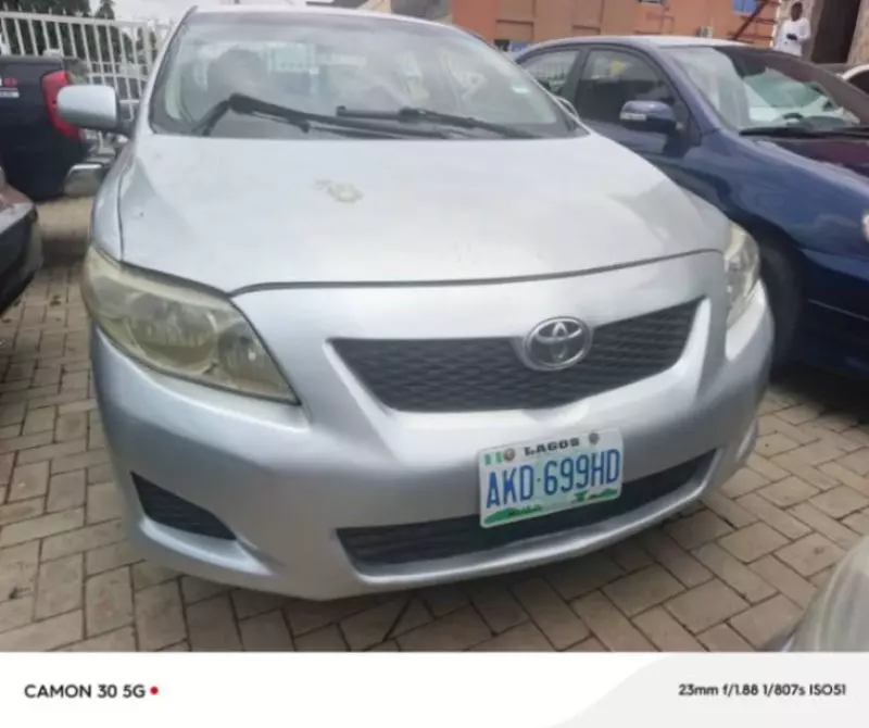 Toyota Corolla   - 2010