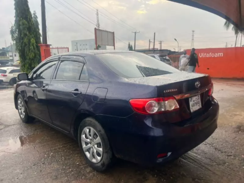 Toyota Corolla   - 2013