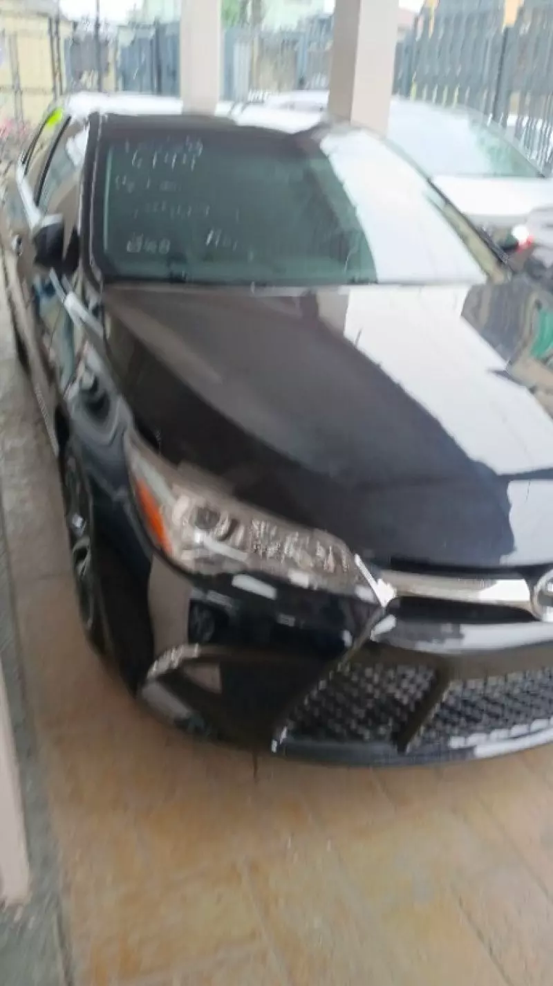 TOYOTA Camry   - 2015