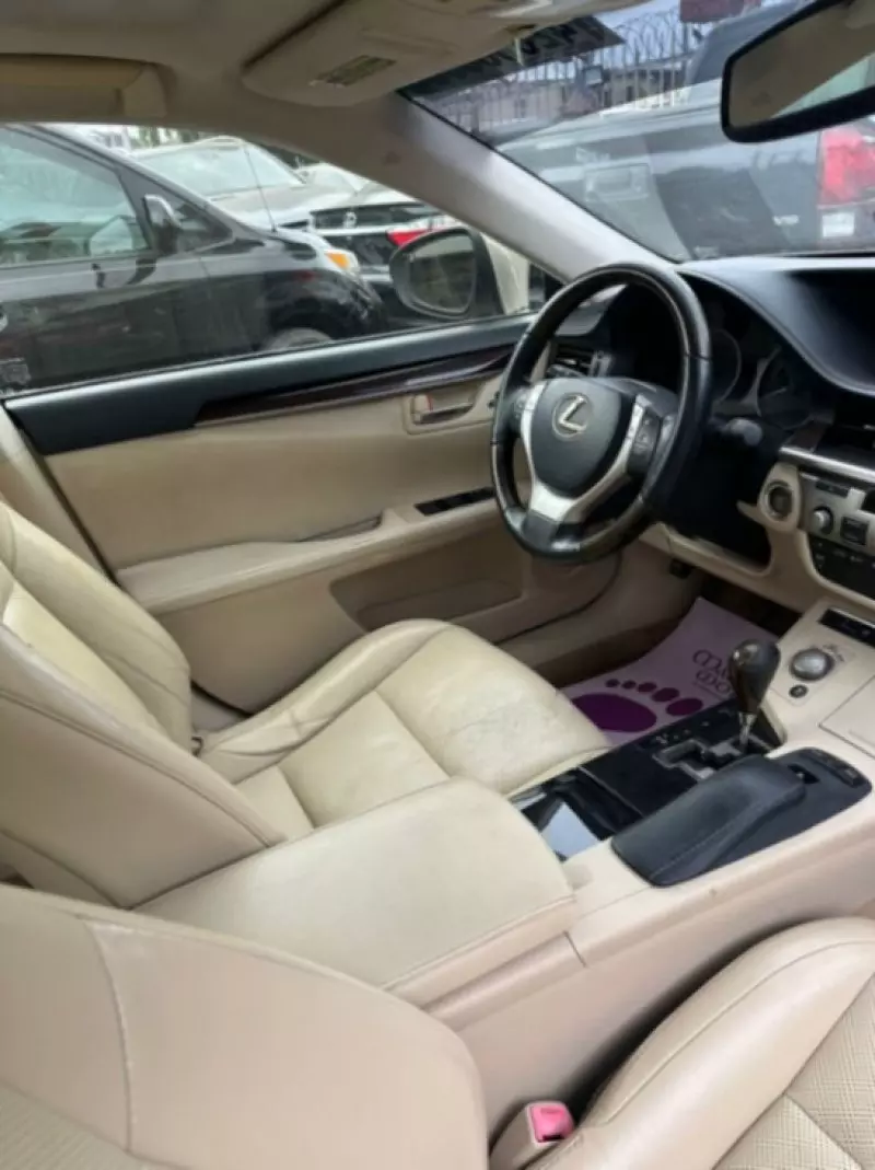 Lexus ES 350   - 2013