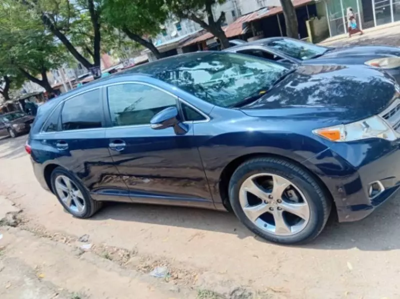 Toyota Venza   - 2015