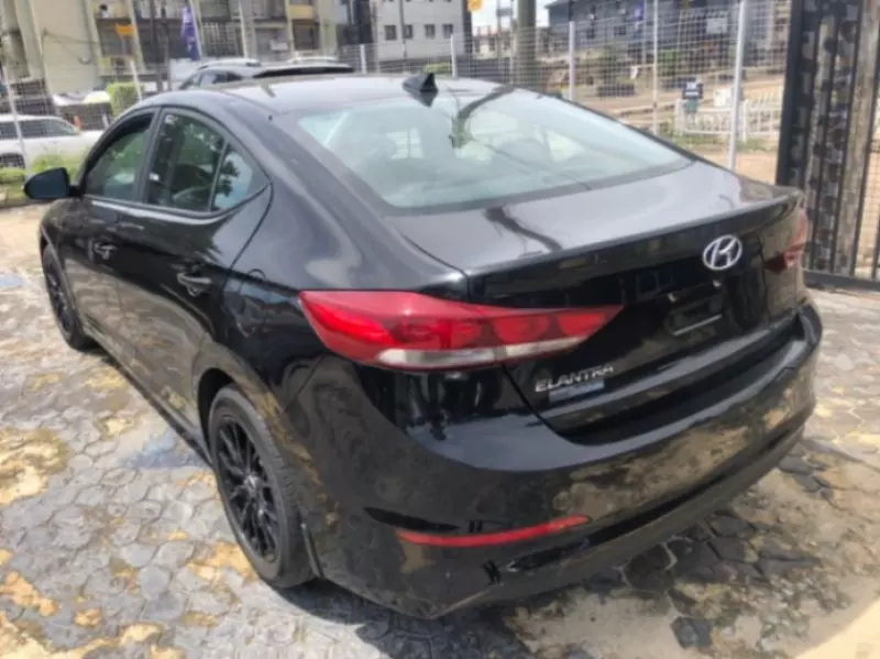 Hyundai Elantra   - 2017
