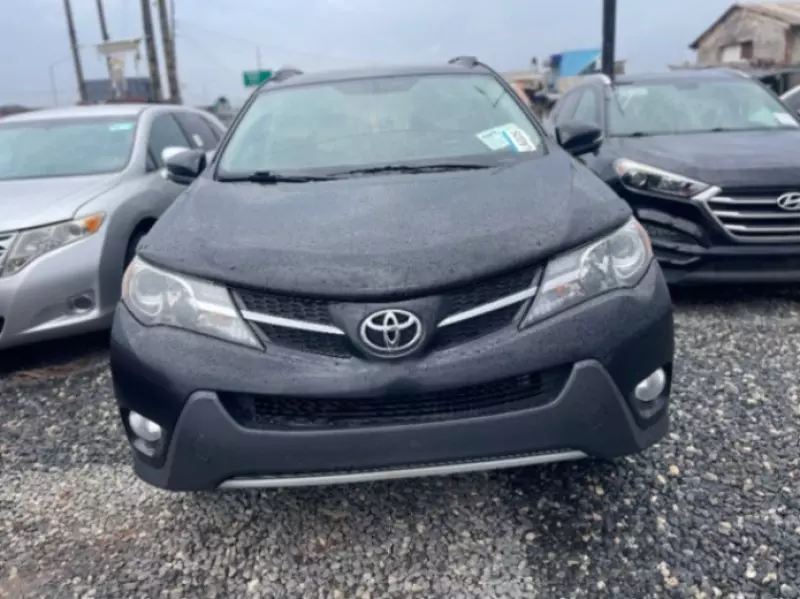 Toyota RAV4   - 2014