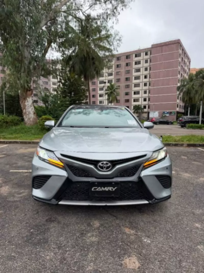 TOYOTA Camry   - 2018