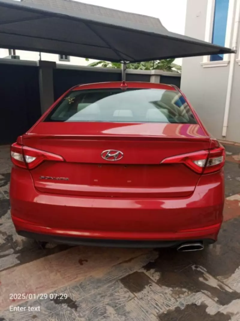 Hyundai Sonata   - 2017